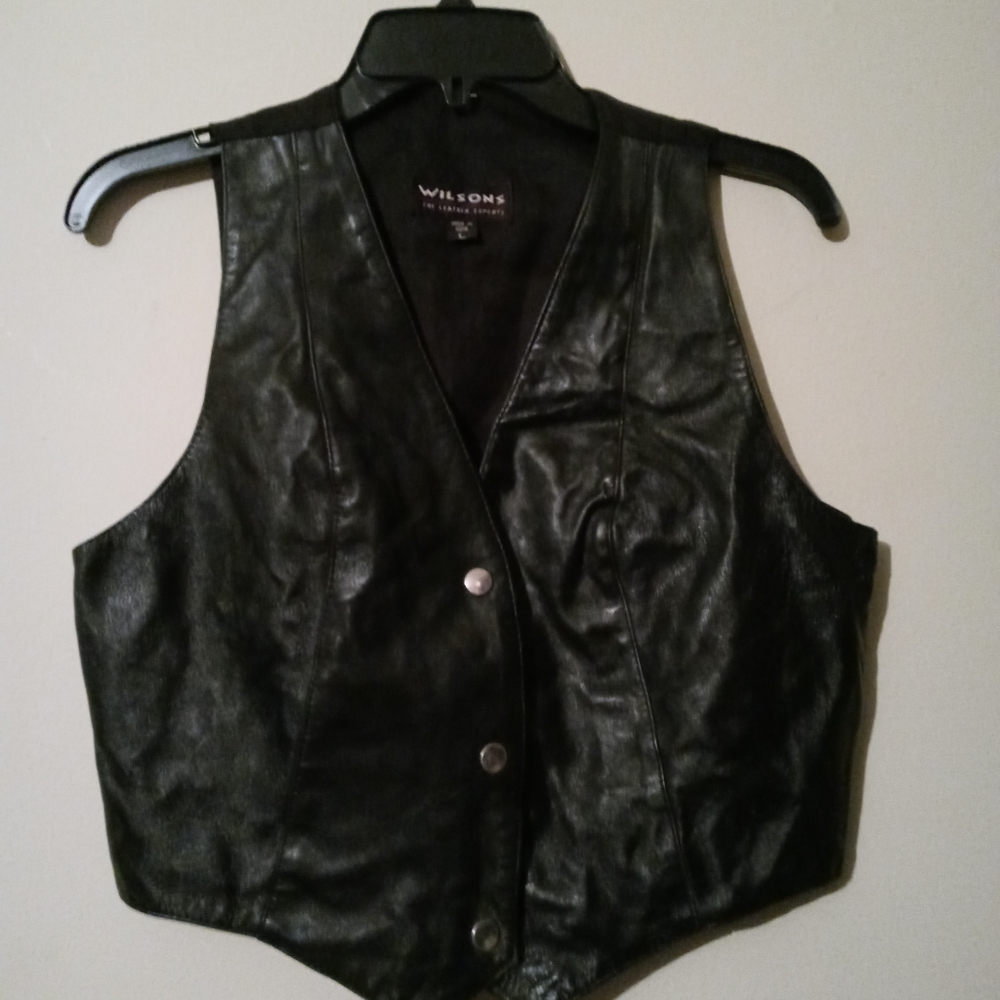 Like new womens leather motorcycle vest